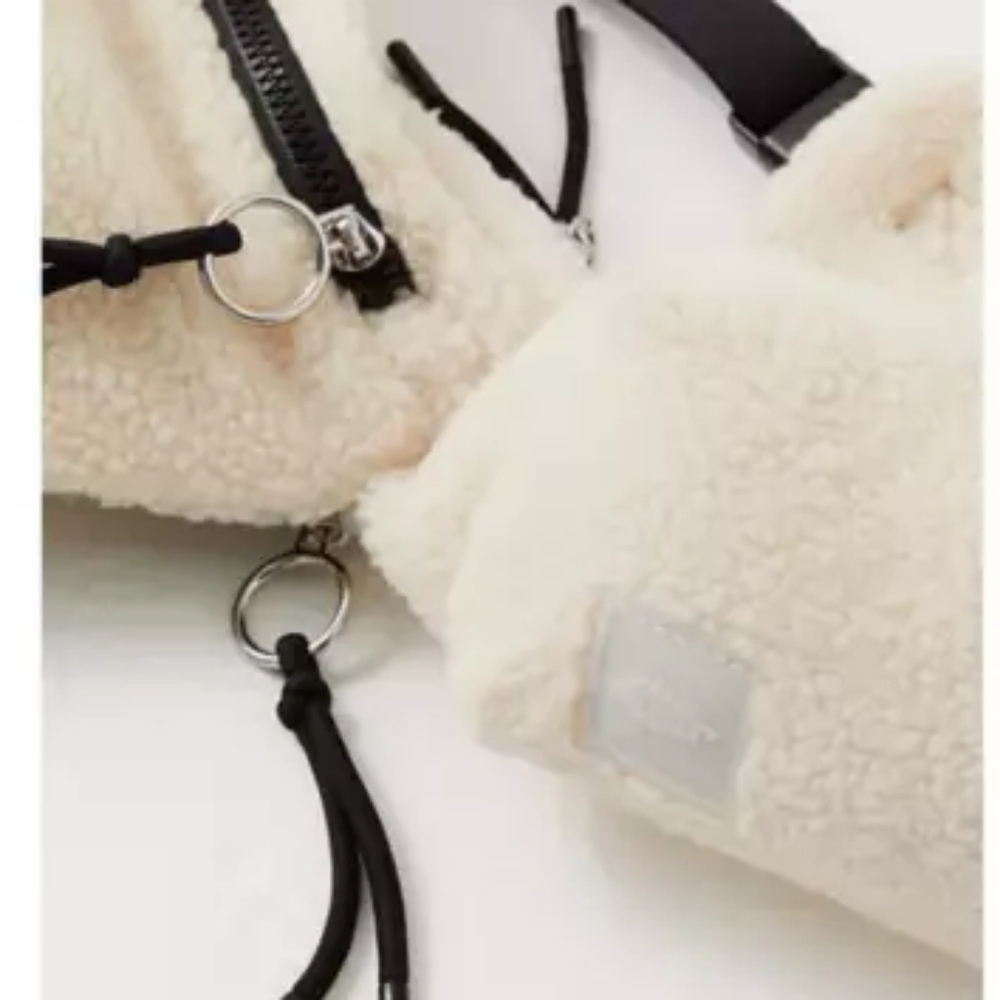 NWT FP Movement Overachiever Sherpa Sling Bag Cream - Picture 5 of 8